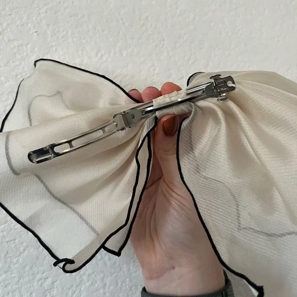 Elegant Cream Hair Bow with Black Trim - Picture 3 of 5